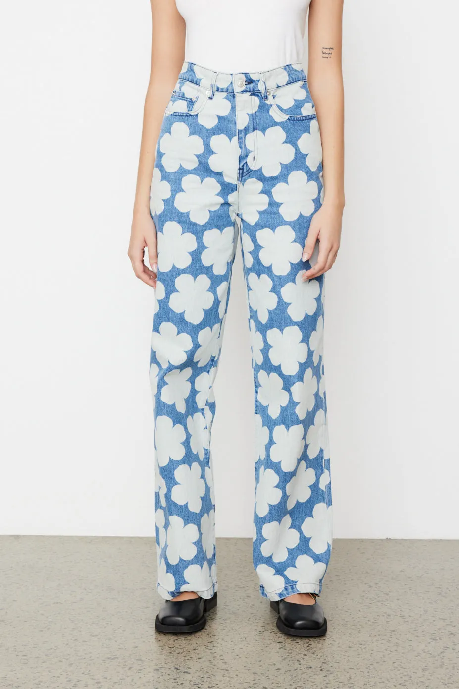 Printed Wide Leg Fit Jeans 32"